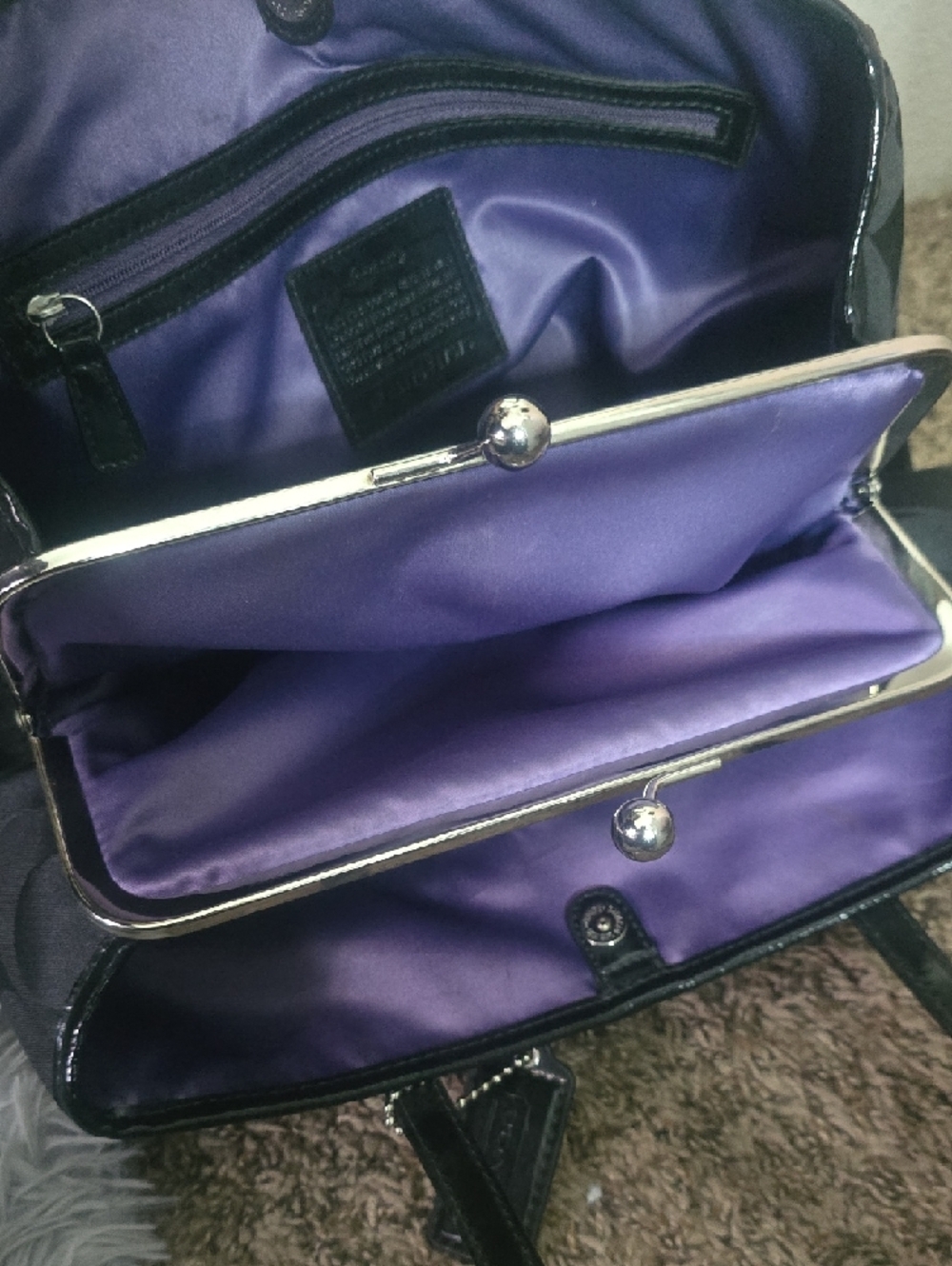 Coach Poppy Black & Purple Pop Graffiti Glam Kisslock Shoulder Bag (EUC)🖤💜🖤 - Picture 11 of 12